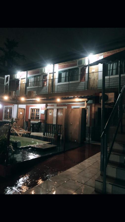 Hostel Nashe Пуэрто-Игуасу Экстерьер фото